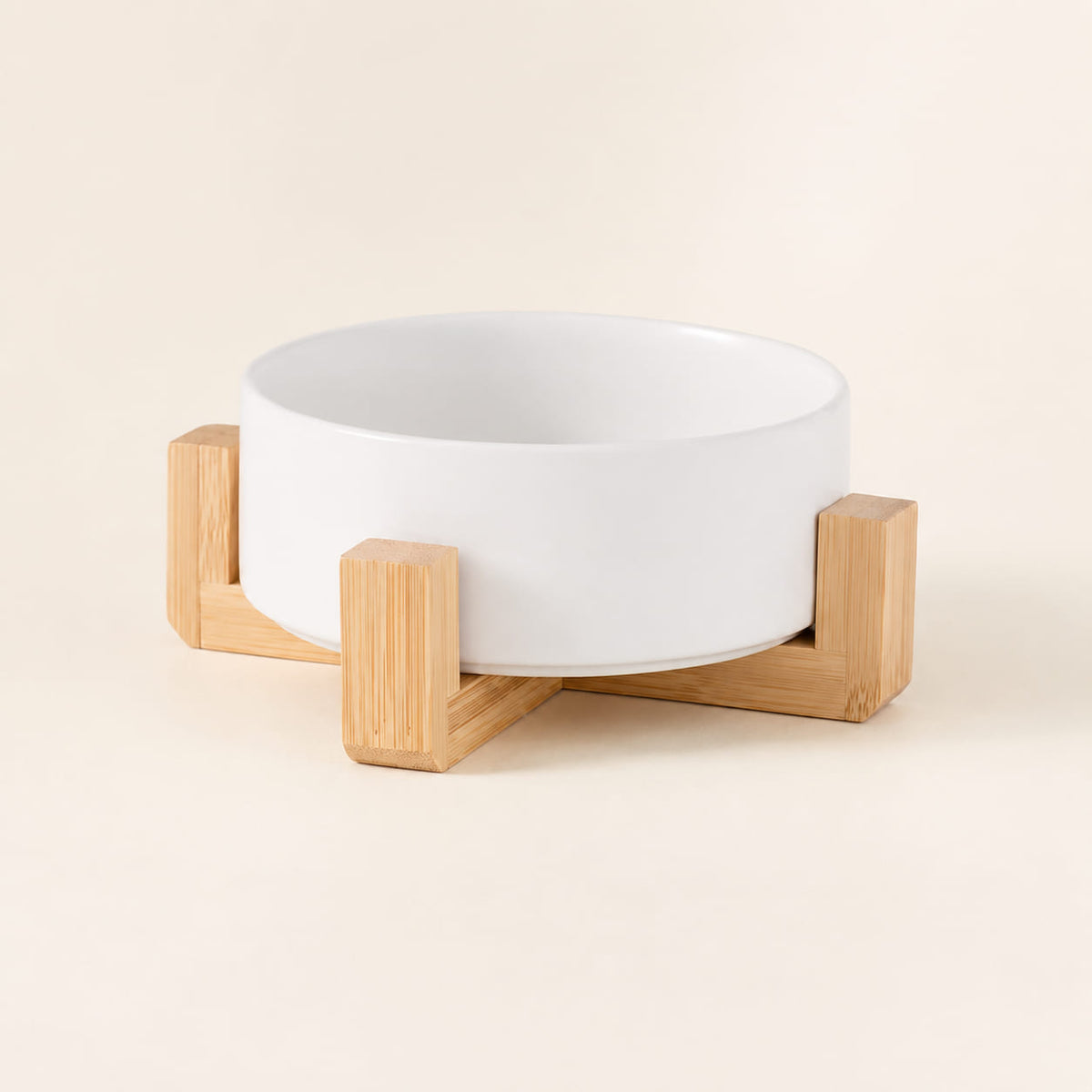 Gamelle Cozylow Lerk, bol en céramique sur support en bois naturel